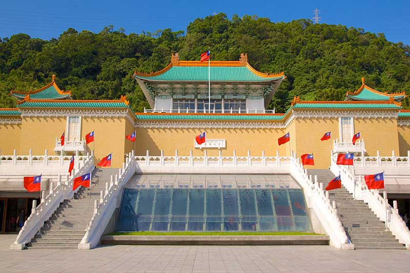 Bảo tàng Cố cung tọa lạc tại quận Sỹ Lâm, Đài Bắc, Đài Loan.