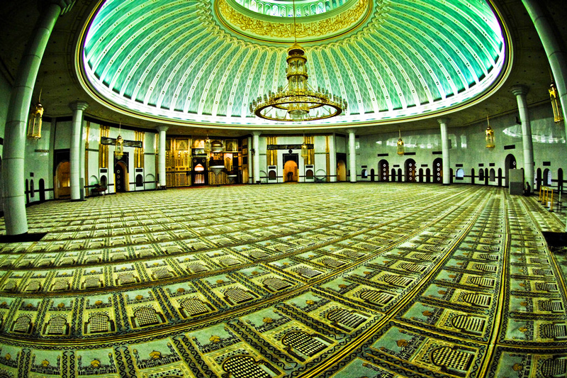 ben trong thanh duong