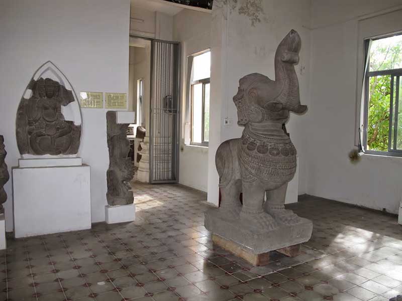 bao-tang-dieu-khac-cham