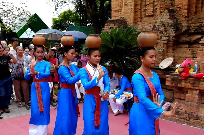 le-hoi-thap-ba-ponagar