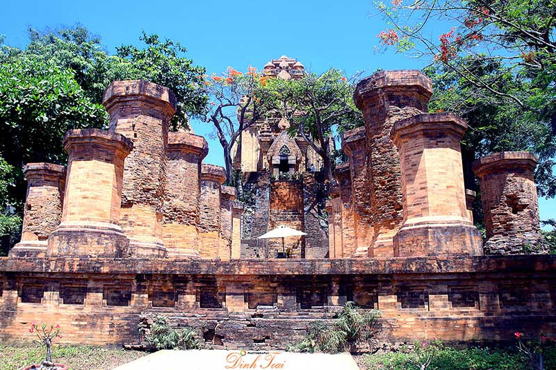 thap-ba-ponagar-gody