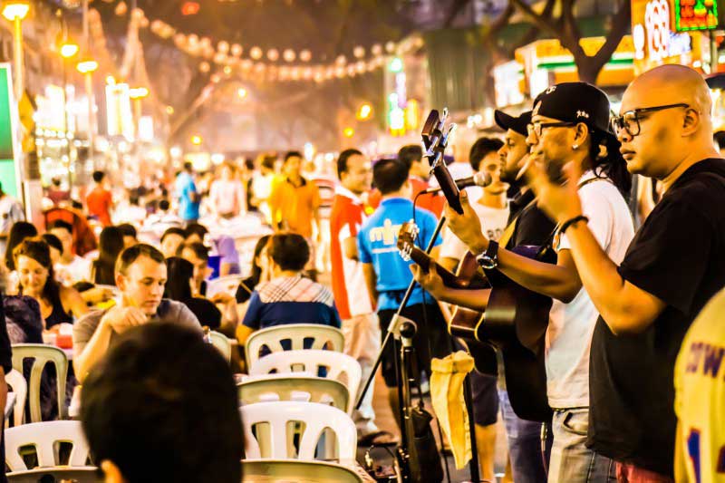 thuong thuc nhung bua am nhac duong pho