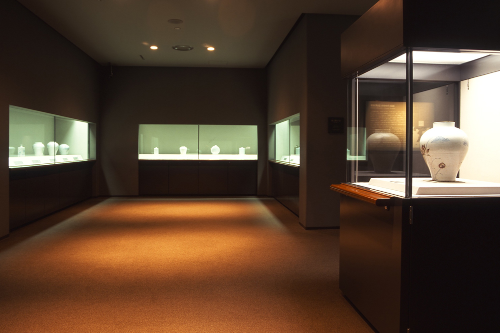 bao tang gom su osaka