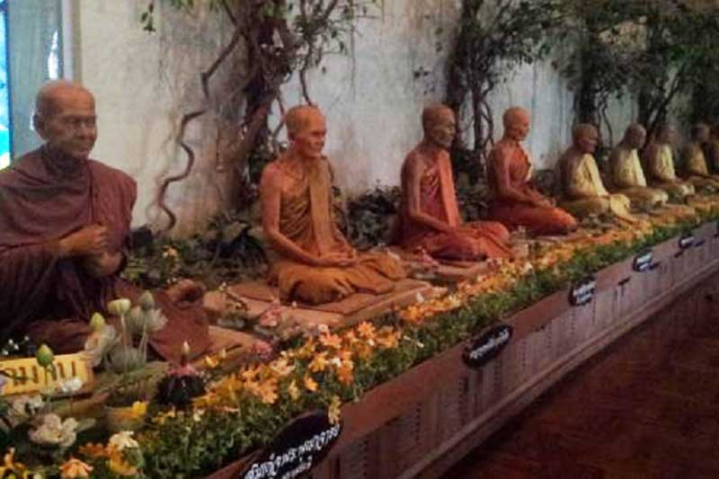 tuong phat trong den