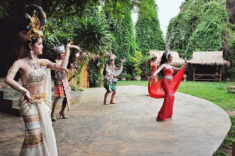 nhung man trinh dien