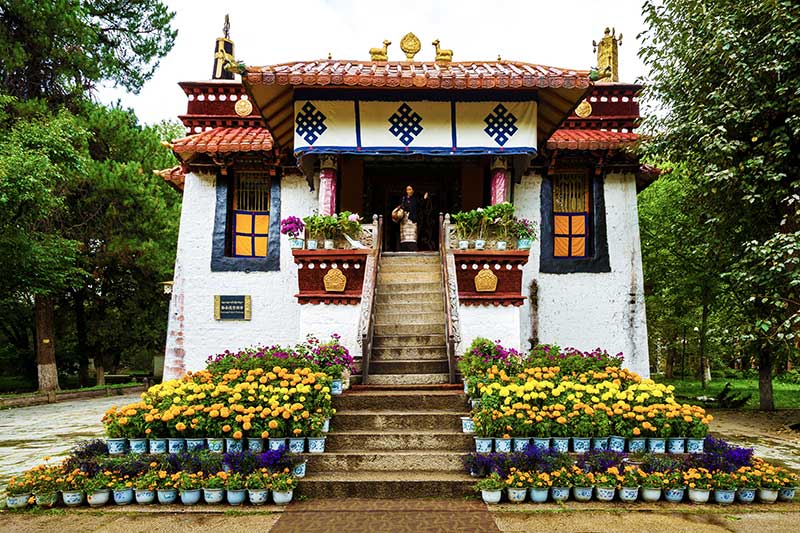 norbulingka-tay-tang