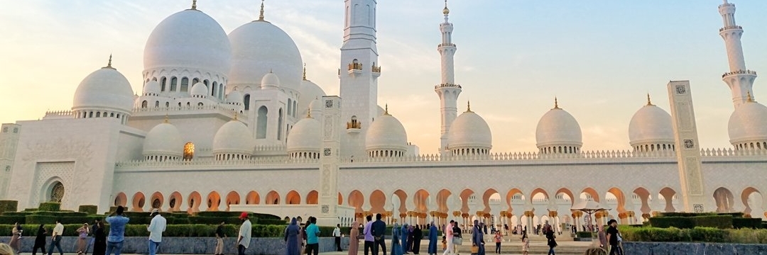 Nhà thờ Hồi giáo Lớn ( Sheikh Zayed BinSultan Al Nahyan Mosque )