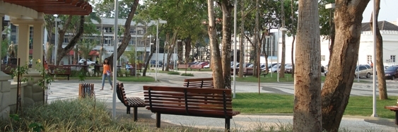 Quảng trường Cách mạng (Praca da Revolucao)