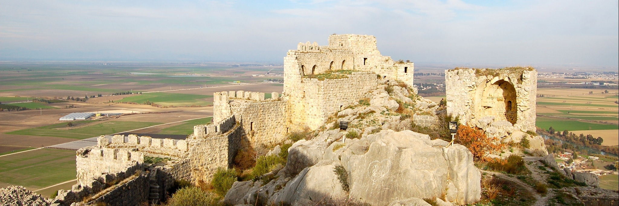 Lâu đài Yılankale (Yılankale Castle)