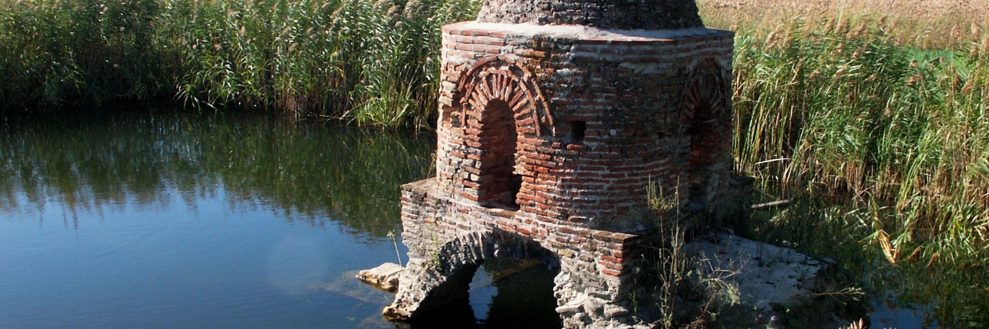 Nhà thờ thánh Triada của Mavrika (Saint Triada of Mavrika)