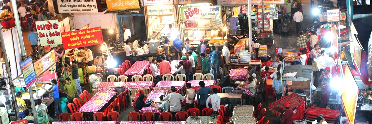 Chợ Đêm Manek Chowk (Manek Chowk)