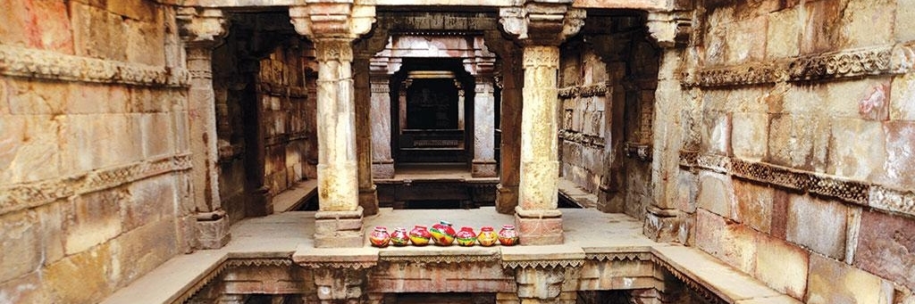 Giếng bậc thang Dada Harir (Dada Harir Stepwell)