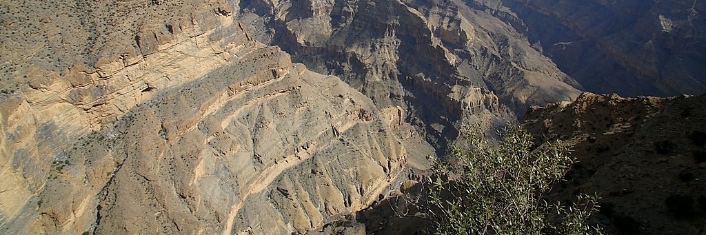 Hẻm núi Wadi Nakhr (Wadi Nakhr Canyon)