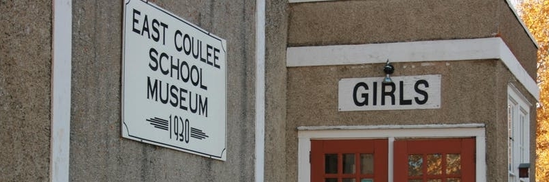 Bảo tàng trường Đông Coulee (East Coulee School Museum)