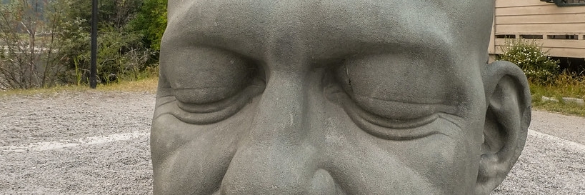 Đầu lớn (Big Head)