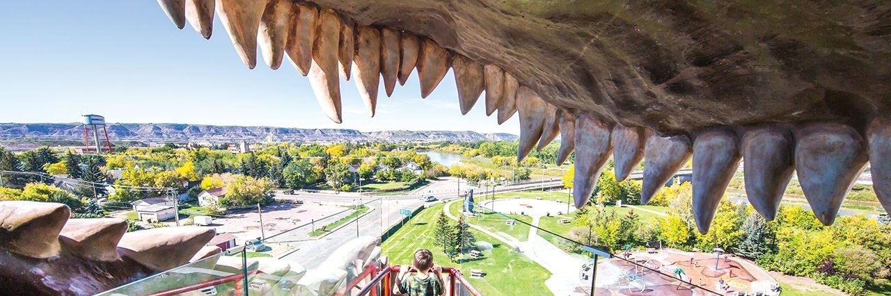 Khủng long lớn nhất thế giới (Worlds Largest Dinosaur)