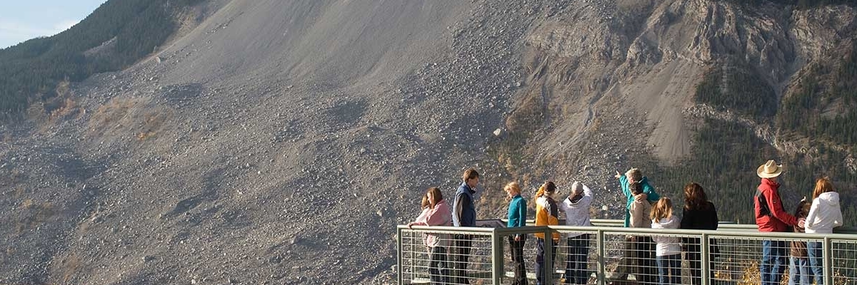 Trung tâm Thông dịch Frank Slide (Frank Slide Interpretive Centre)