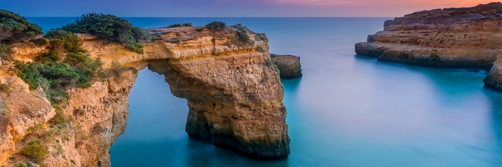 Bãi biển Praia de Albandeira (Praia de Albandeira)