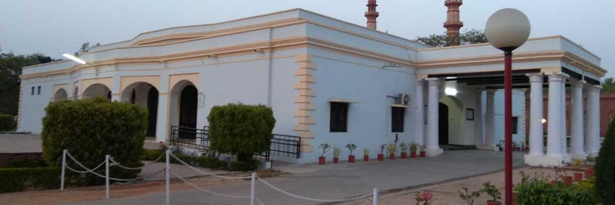 Bảo tàng ngôi nhà Sir Syed (Sir Syed House Museum)