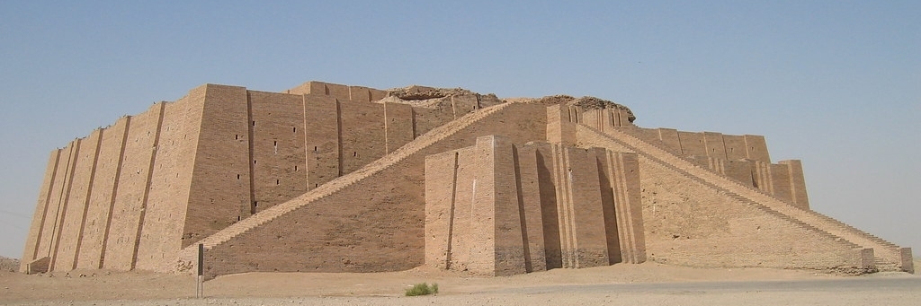 Ngôi đền cổ Ziggurat của UR (Ziggurat of UR)