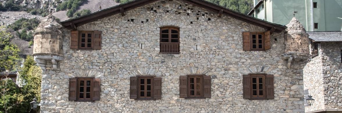 Ngôi nhà Vall (Casa de la Vall)