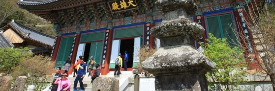 Đền Ssanggyesa (Ssanggyesa Temple)