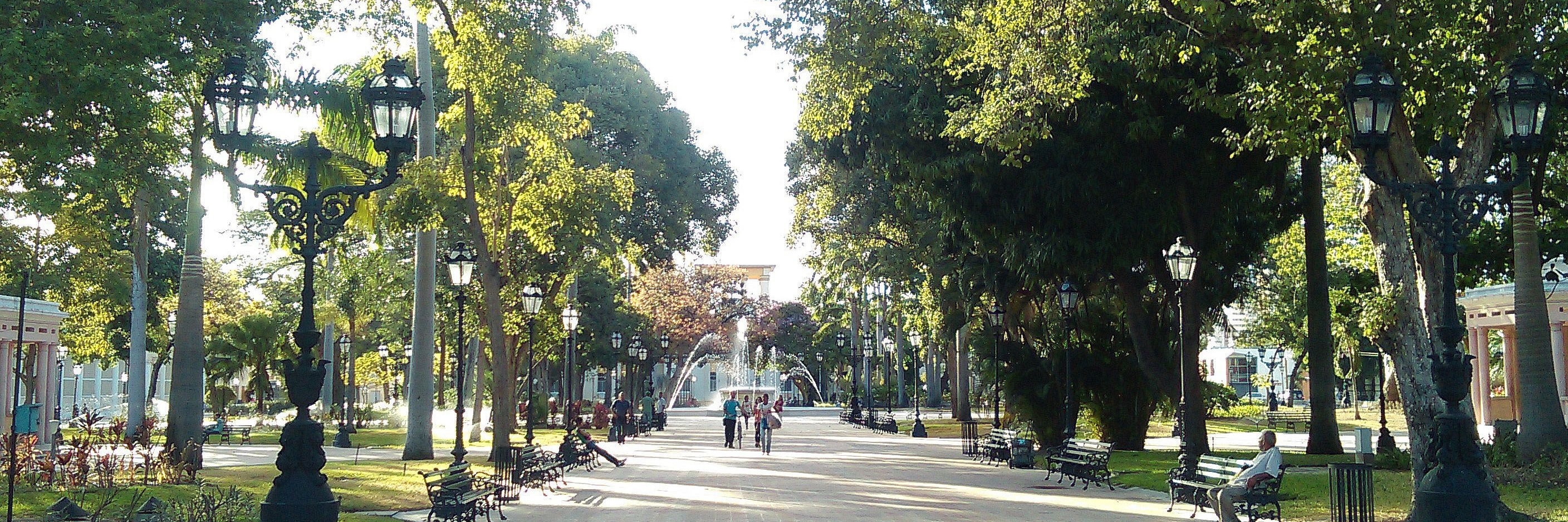 Công viên El Ejército Las Ballenas (El Ejército Las Ballenas Park)