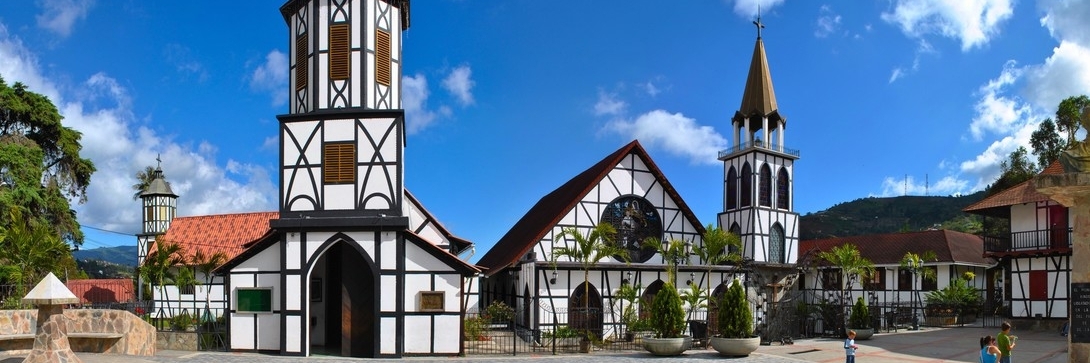 Nhà thờ San Martín de Tours (Iglesia San Martín de Tours)