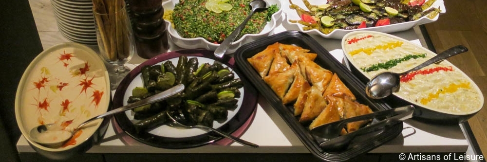 Nhà hàng & quán cà phê Grand (Grand Restaurant & cafe)