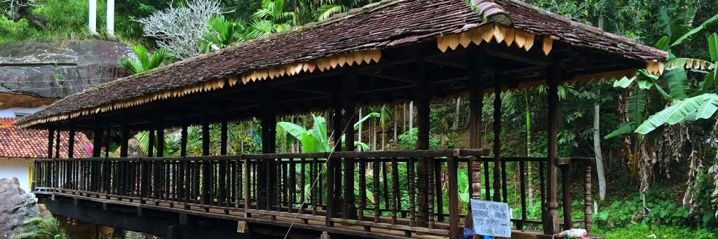 Cầu gỗ cổ Bogoda (Bogoda Ancient Wooden Bridge)