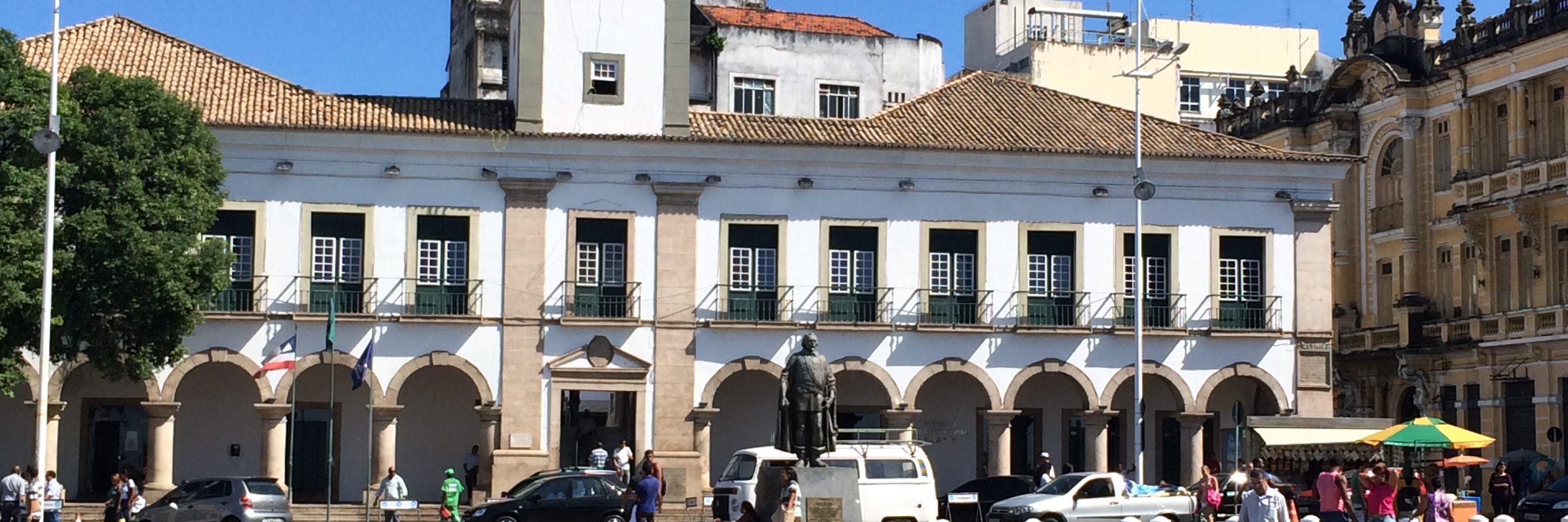 Quãng trường nhà thờ (Praça da Sé)