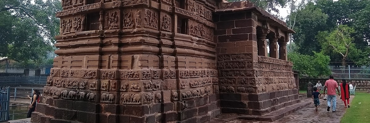 Đền Shiva Deobaloda (Shiva Mandir Deobaloda)