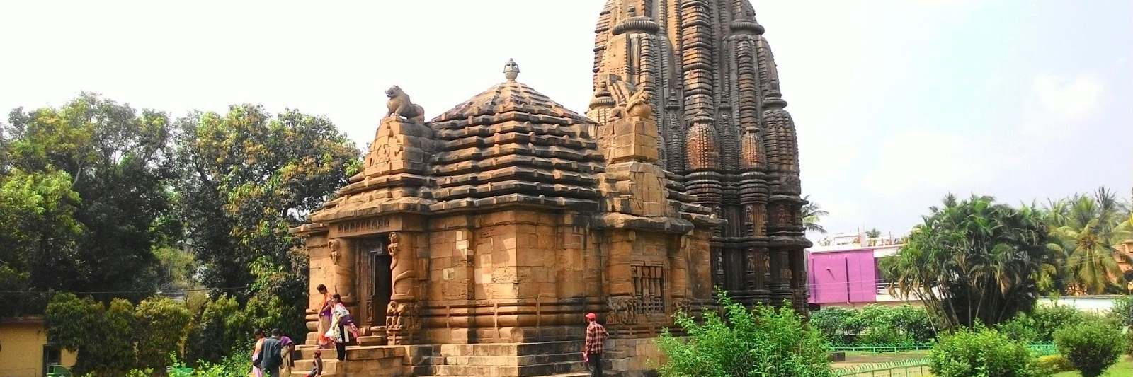 Đền Rajarani (Rajarani Mandir)