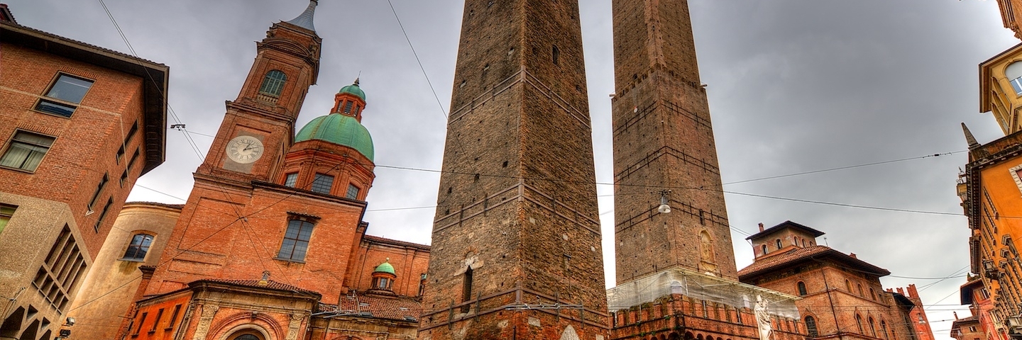 Tháp Asinelli  (Asinelli)