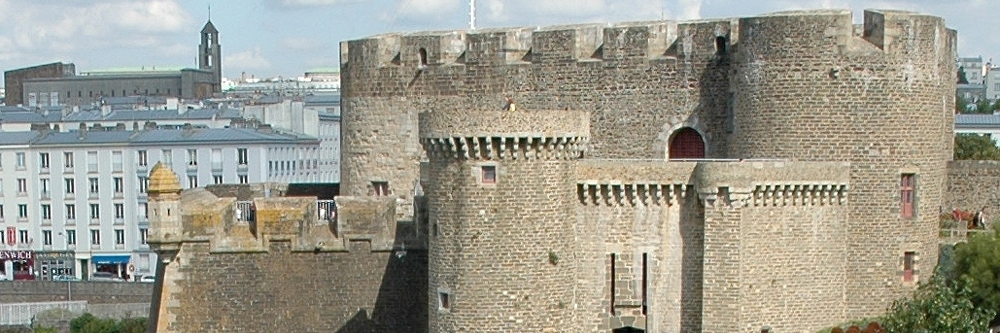 Lâu đài Brest và Bảo tàng Hàng hải (Brest Castle and Maritime Museum)