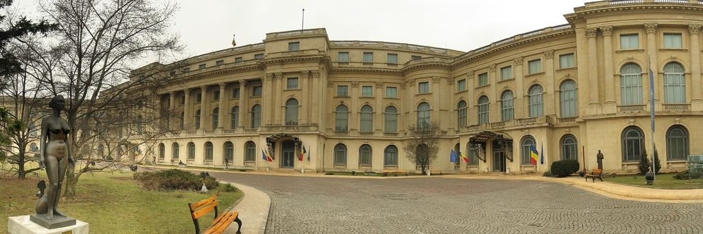 Bảo tàng nghệ thuật quốc gia (National Art Museum)