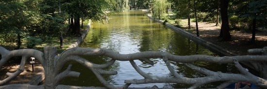 Khu Vườn Cişmigiu (Cişmigiu Garden)