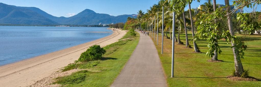 Lối đi bộ tham quan Cairns (Cairns Esplanade)