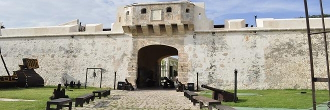 Cửa biển Puerta del Mar (Puerta del Mar Sea door)