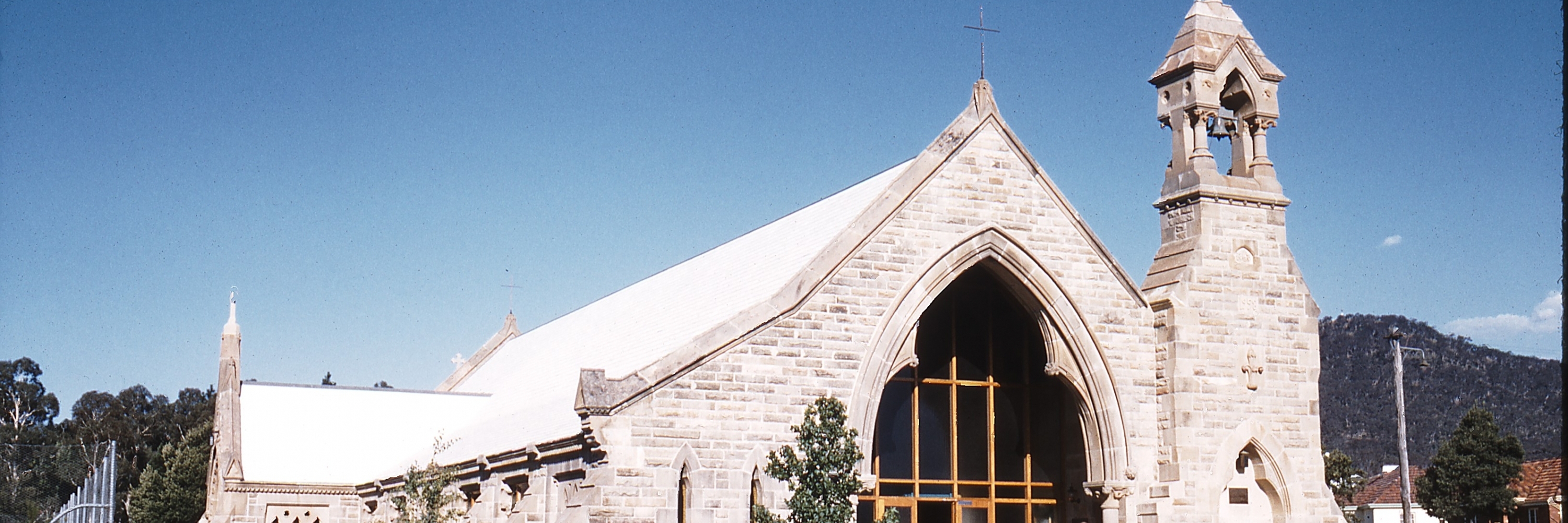 Nhà thờ Anh giáo các Thánh (All Saints’ Anglican Church)