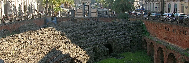 Nhà Hát Vòng Tròn La Mã ( Anfiteatro Romano di Catania )