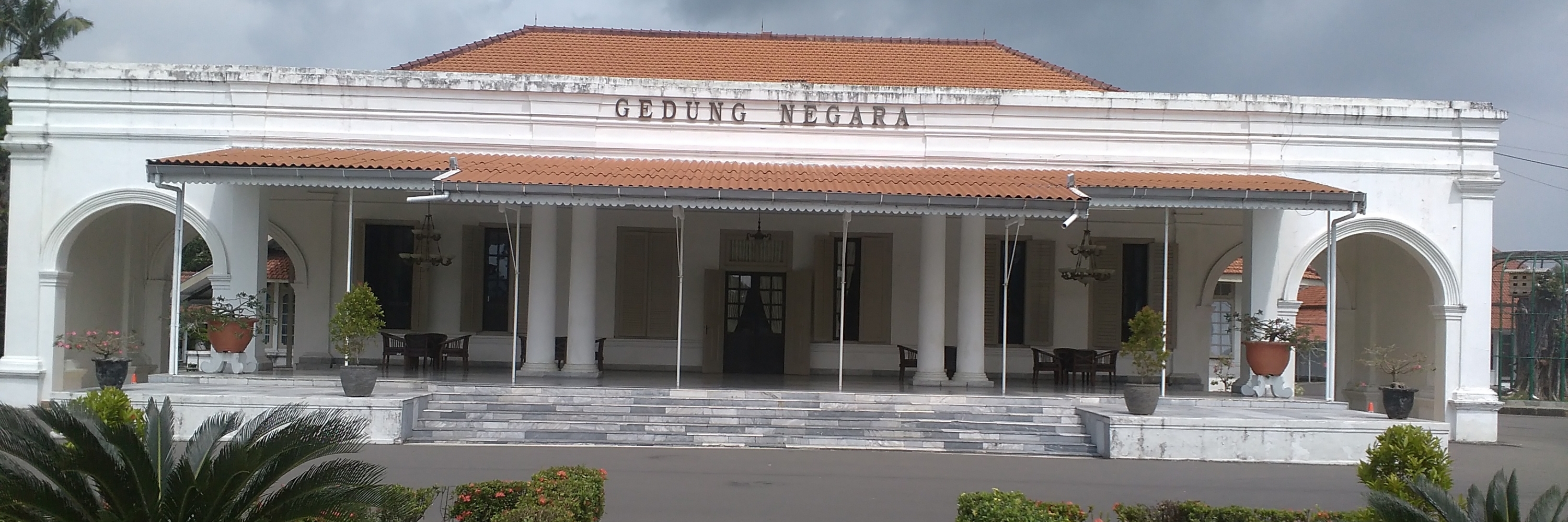 Tòa Nhà Chính Phủ (Gedung Negara)