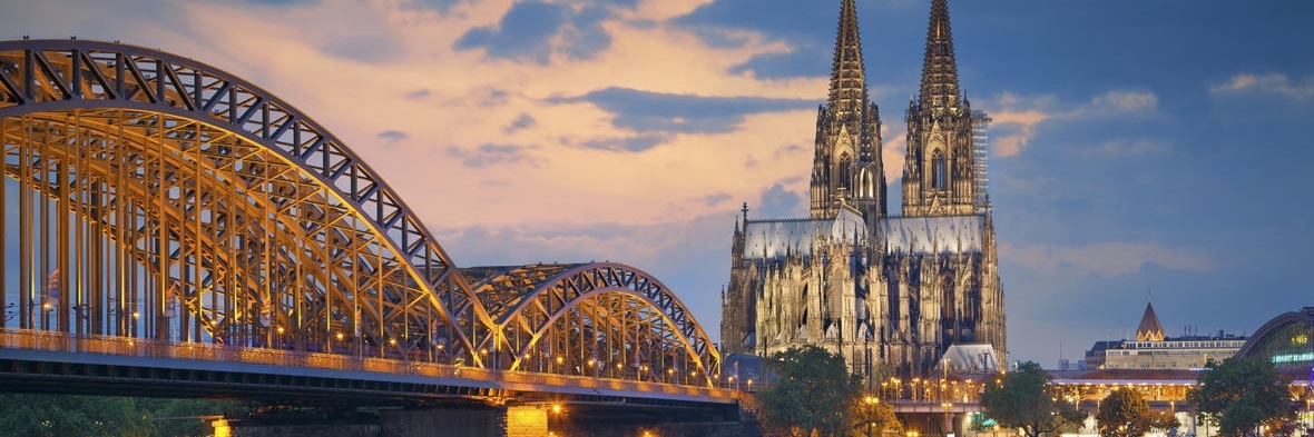Cầu Hohenzollern (Hohenzollern Bridge)