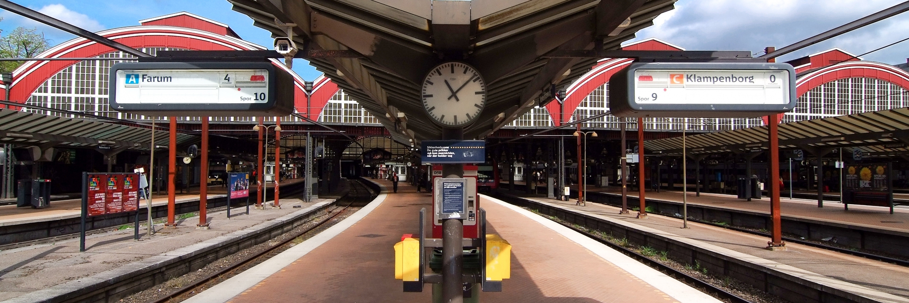 Ga trung tâm Copenhagen (Copenhagen Central Station)