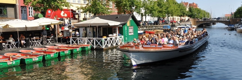 Tour tham quan kênh đào dọc Copenhagen (Canal Tours Copenhagen)