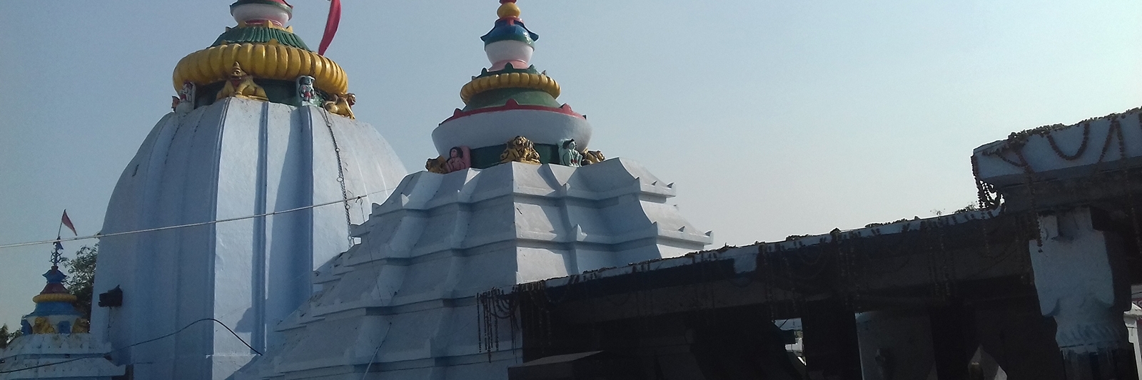 Đền Dhabaleshwar (Dhabaleshwar Temple)