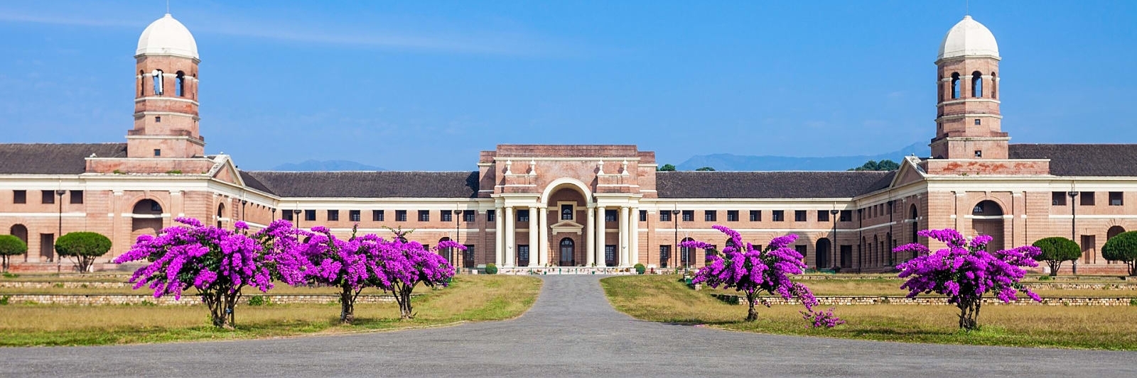 Bảo tàng viện nghiên cứu khu rừng (Forest Research Institute Museum)