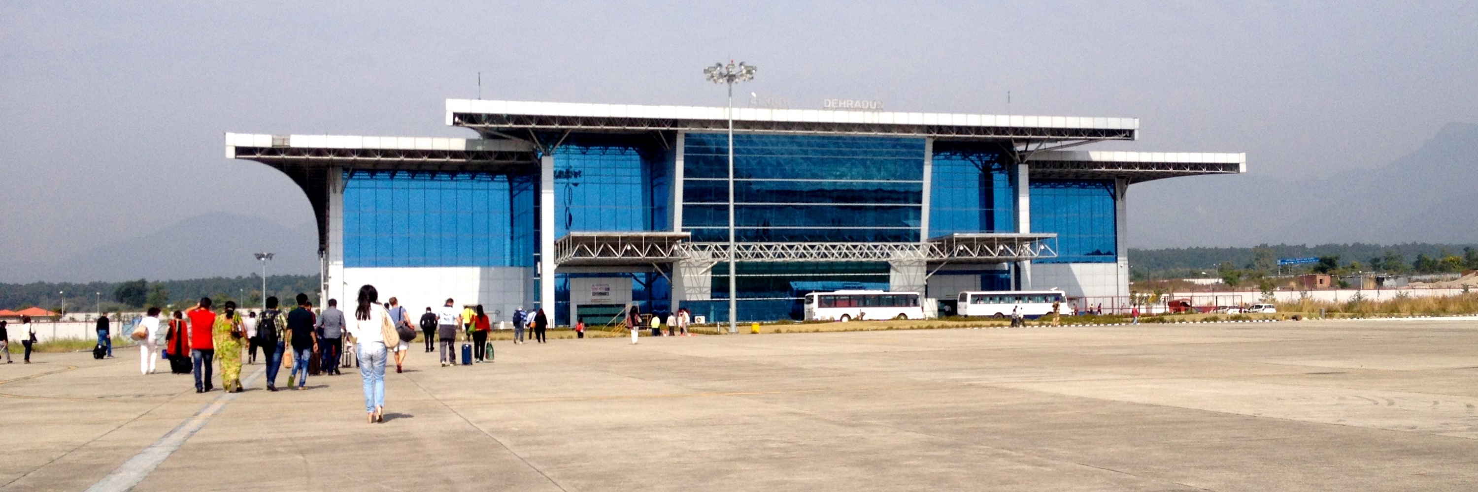 Sân bay Jolly Grant (Jolly Grant Airport)