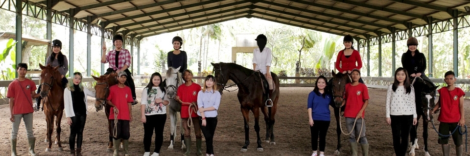 Câu Lạc Bộ Đồng Quê Và CHuồng Ngựa Arthayasa (Arthayasa Stable and Country Club)