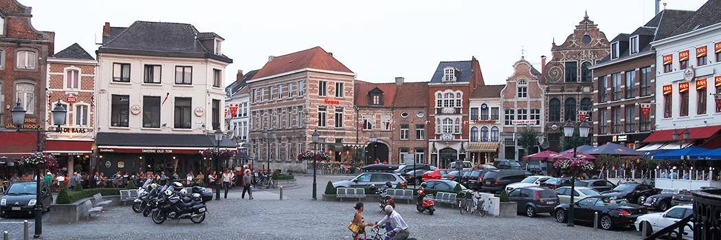 Quảng trường lớn (Grand Place)